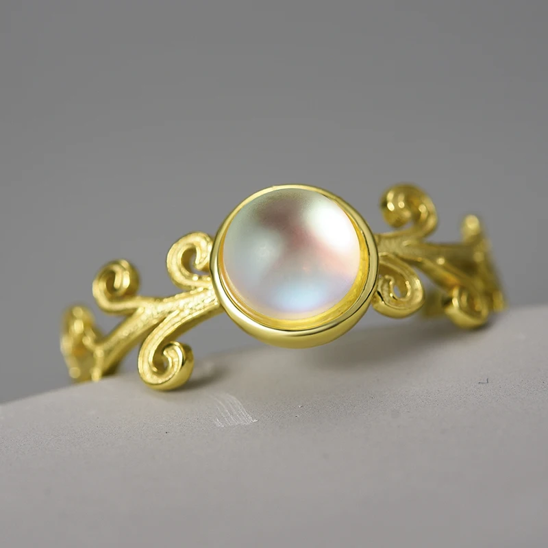 Acanthus Elegance Adjustable Ring