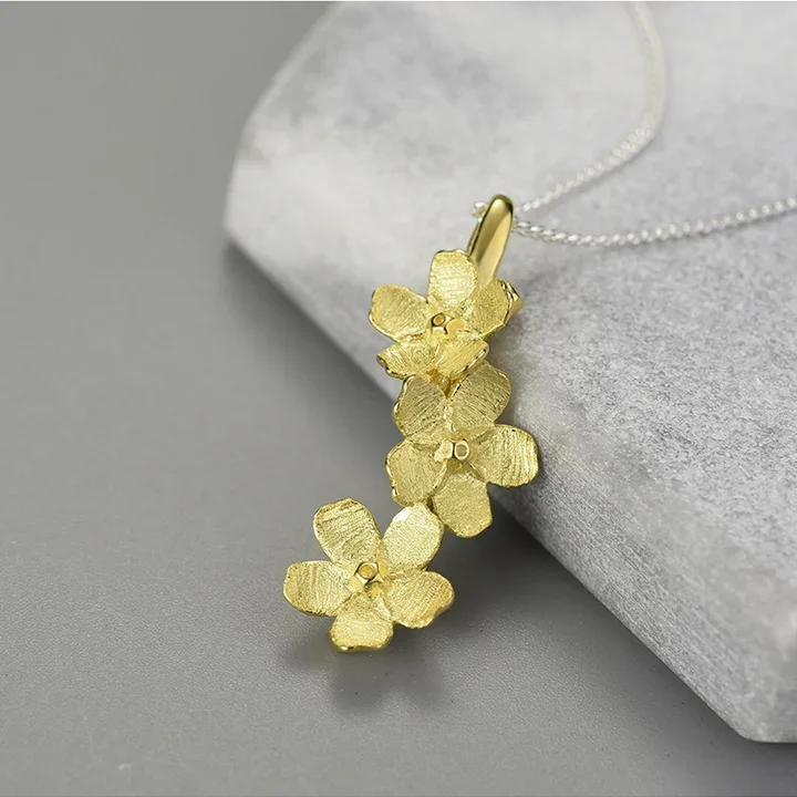 Celestial Forget-Me-Not Necklace – 925 Sterling Silver Floral Pendant with Adjustable Chain